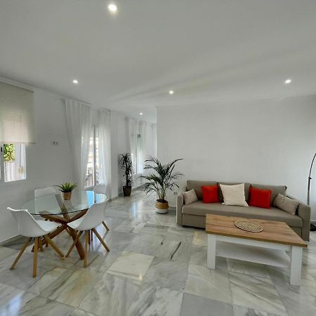 Apartamentos La Reina アルコス・デ・ラ・フロンテーラ エクステリア 写真