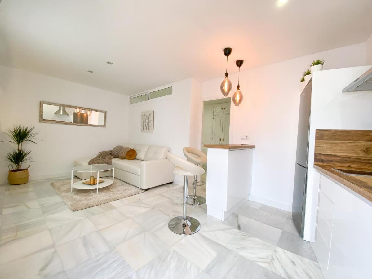Apartamentos La Reina アルコス・デ・ラ・フロンテーラ エクステリア 写真