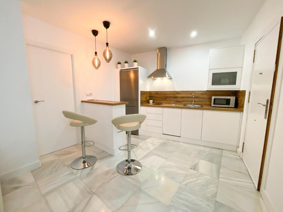 Apartamentos La Reina アルコス・デ・ラ・フロンテーラ エクステリア 写真