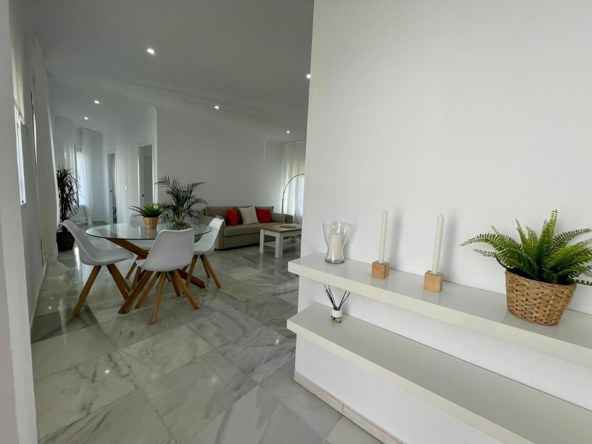 Apartamentos La Reina アルコス・デ・ラ・フロンテーラ エクステリア 写真