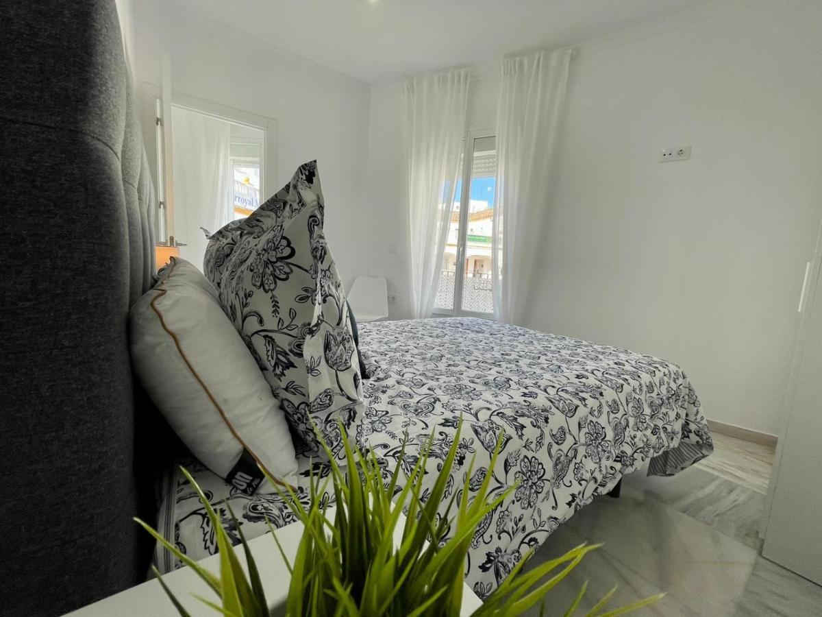 Apartamentos La Reina アルコス・デ・ラ・フロンテーラ エクステリア 写真