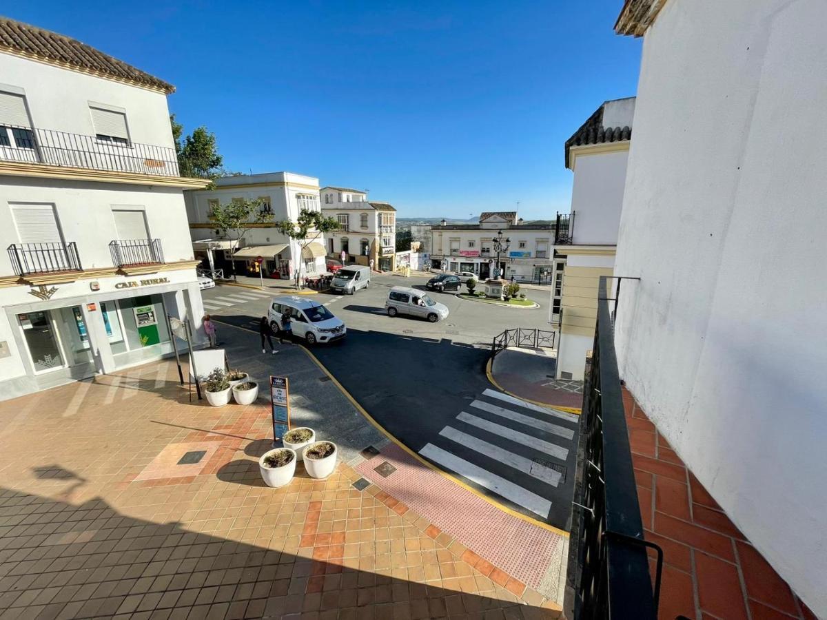 Apartamentos La Reina アルコス・デ・ラ・フロンテーラ エクステリア 写真